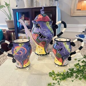 Studio Designworks Handpainted Whimsical Funky Teapot & 2 Mugs Centerpiece Decor